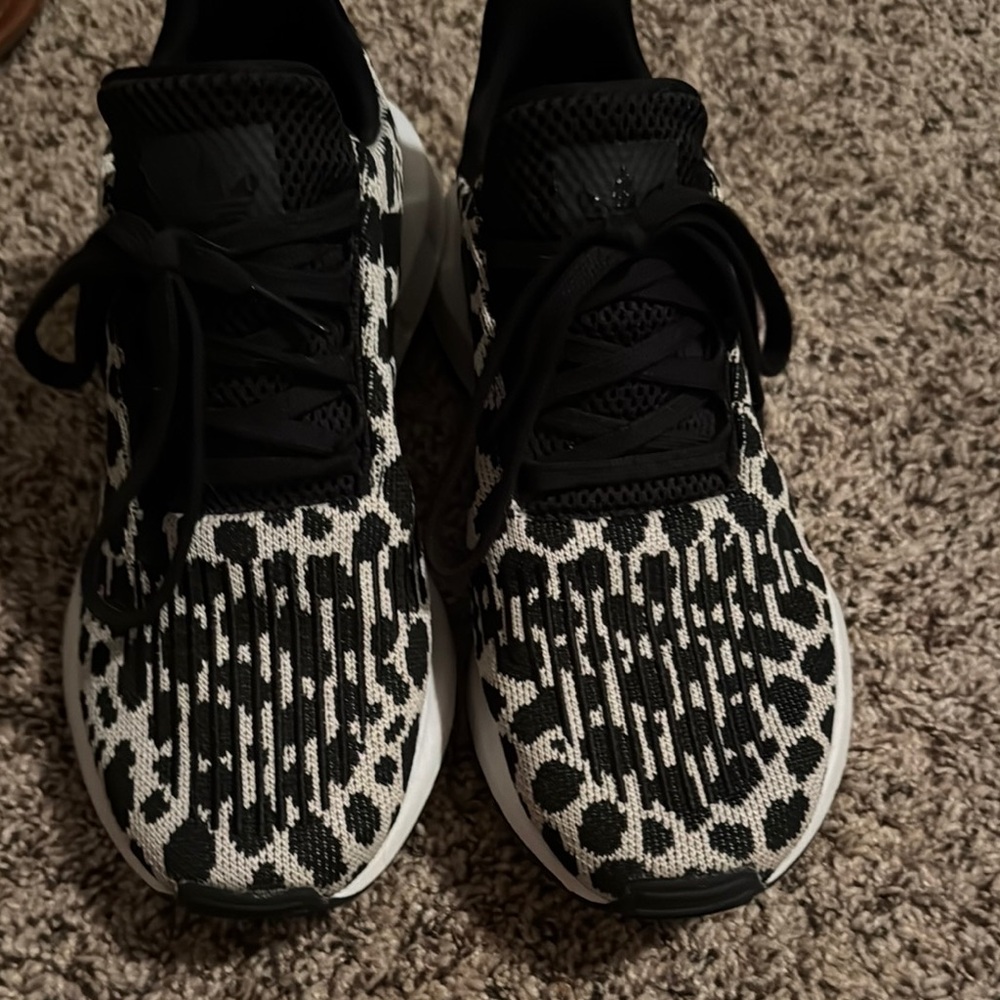 Adidas leopard black and White Sneakers